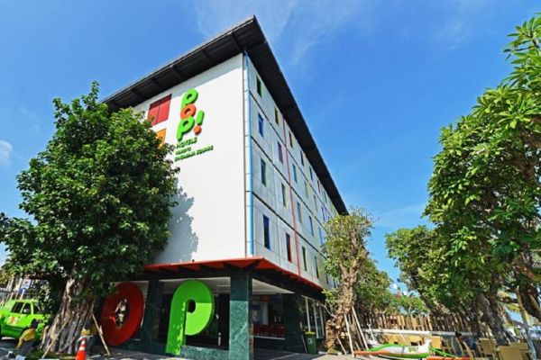 POP! Hotel Hardys Singaraja Square